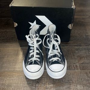 Black and white kids platform converse